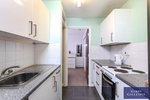 1 bedroom apartment to rent, Campion Close