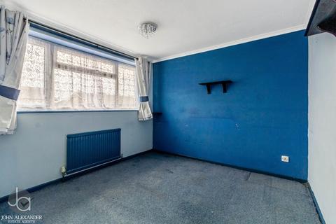 17 Maple Leaf, Tiptree, Colchester, CO5 0NJ