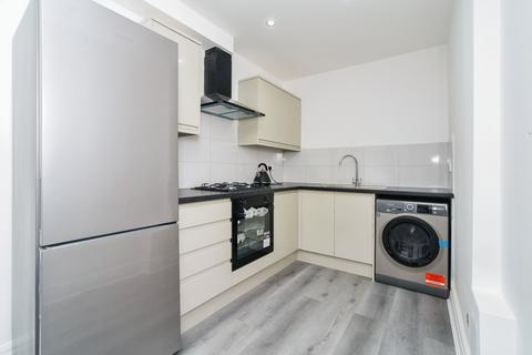 1 bedroom flat to rent, Varn House