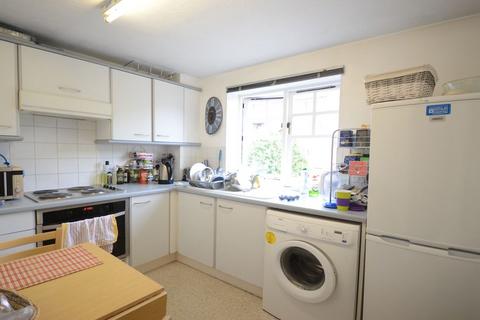 2 bedroom apartment to rent, Fobney Street