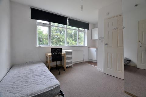 House share to rent, Hinton Road, Uxbridge