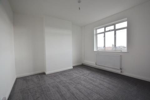 2 bedroom apartment to rent, Ruislip Court, Ruislip