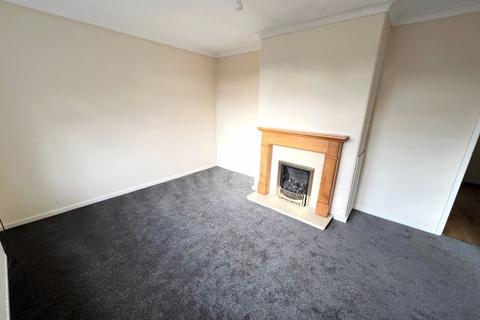 3 bedroom semi-detached house to rent, Falcon Crescent, Manchester