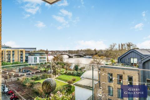 1 bedroom apartment to rent, Kew Bridge Road, Brentford TW8