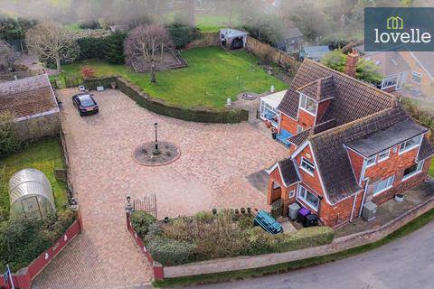 3 bedroom detached house for sale, High Street, Grainthorpe LN11