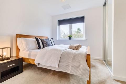 2 bedroom flat for sale, Pearmain House, Welwyn Garden City