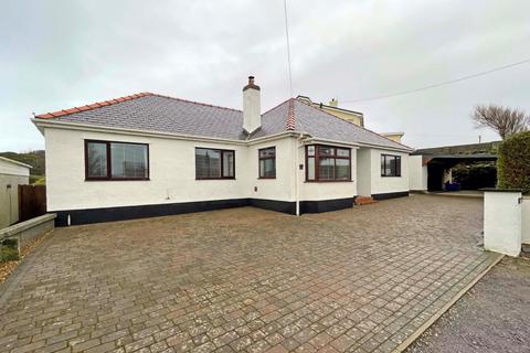 4 bedroom bungalow for sale, Lon St. Ffraid, Trearddur Bay, Holyhead, Isle of Anglesey, LL65