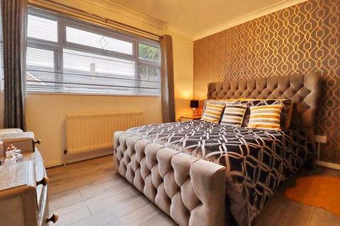 5 Dover Road, Clifton, Manchester, M27 8GP