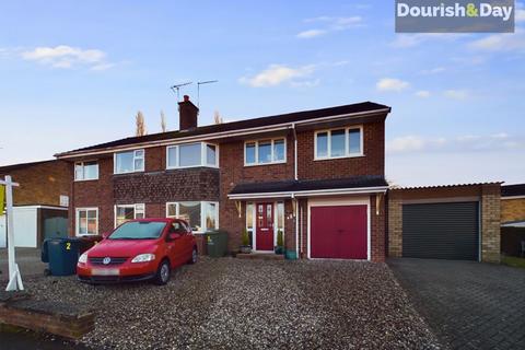 5 bedroom semi-detached house for sale, Sidmouth Avenue, Stafford ST17