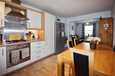3 bedroom townhouse for sale, Newbridge Hill, Louth LN11