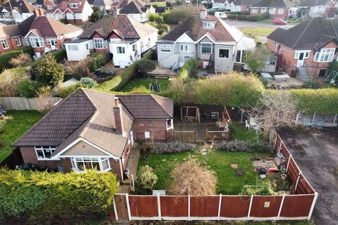 2 bedroom detached bungalow for sale, Fairway, Kingsley, Northampton NN2