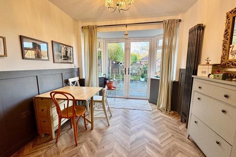 30 Fairway, Northampton, NN2 7JZ