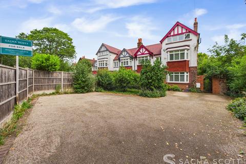 75 Banstead Road, Epsom, KT17 3HH