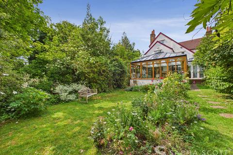 75 Banstead Road, Epsom, KT17 3HH