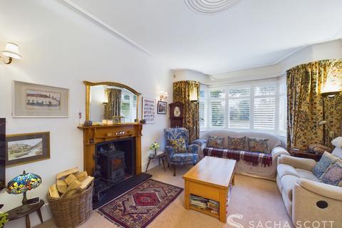 75 Banstead Road, Epsom, KT17 3HH