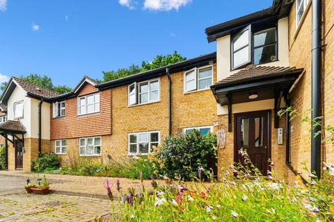 1 bedroom flat for sale, The woodlands, Smallfield, Surrey, Rh6 9np