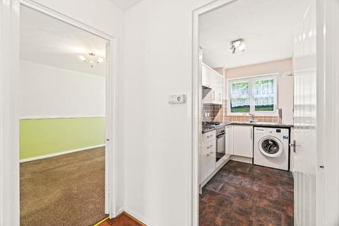 1 bedroom flat for sale, The woodlands, Smallfield, Surrey, Rh6 9np