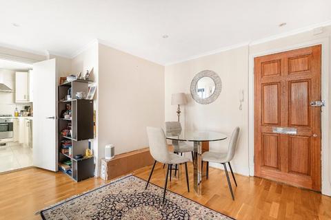 2 bedroom flat for sale, Queensway, Bayswater, London, W2 5HU