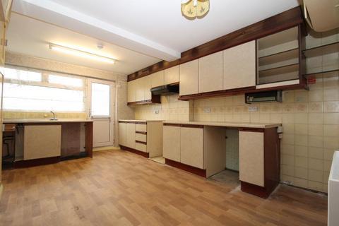 3 bedroom terraced house for sale, Chesford Road, Putteridge, Luton, Bedfordshire, LU2 8DT