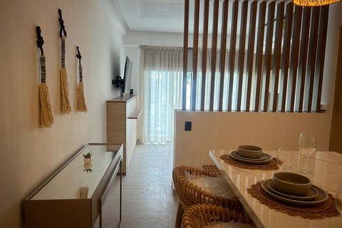 Studio, Calle 48 Nte & 5 Av. Nte., Mexico