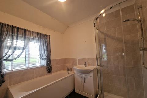 2 bedroom house to rent, Douglas Road, Deal, CT14