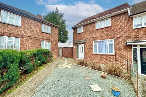 3 bedroom end of terrace house for sale, Bridgwater Close, Romford