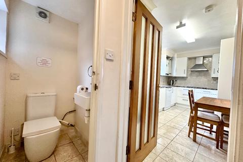 3 bedroom end of terrace house for sale, Bridgwater Close, Romford