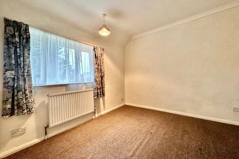 14 Bridgwater Close, Romford, RM3 7UD