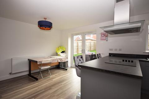 undefined, Walnut Close, Louth LN11
