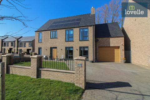 5 bedroom detached house for sale, The Riverbank, Louth LN11