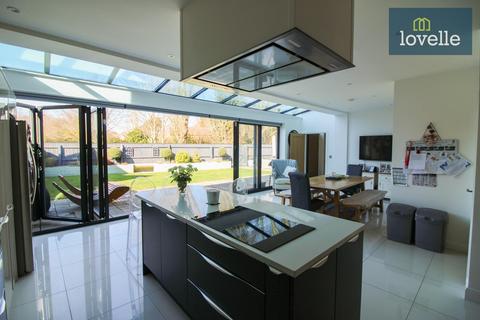 5 bedroom detached house for sale, The Riverbank, Louth LN11