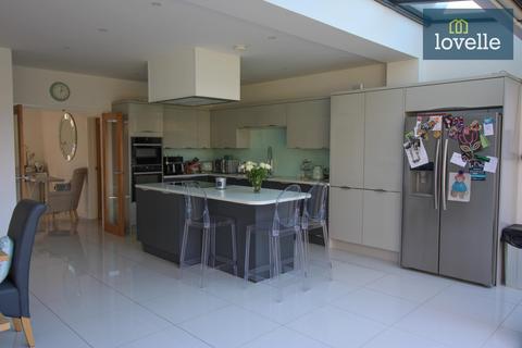 5 bedroom detached house for sale, The Riverbank, Louth LN11