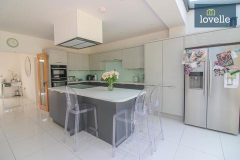 5 bedroom detached house for sale, The Riverbank, Louth LN11