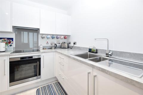 1 bedroom flat for sale, Regal Walk, Bexleyheath, DA6