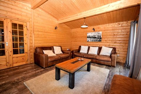 undefined, Kenwick Retreat, Louth LN11