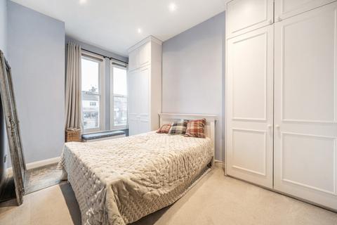 1 bedroom apartment for sale, Horn Lane, London