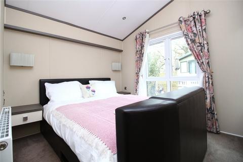 2 bedroom park home for sale, Shorefield Park, Near Milford On Sea, Hampshire, SO41