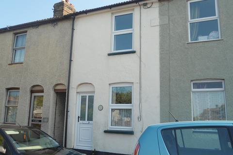 3 bedroom terraced house to rent, Preston Place,Faversham