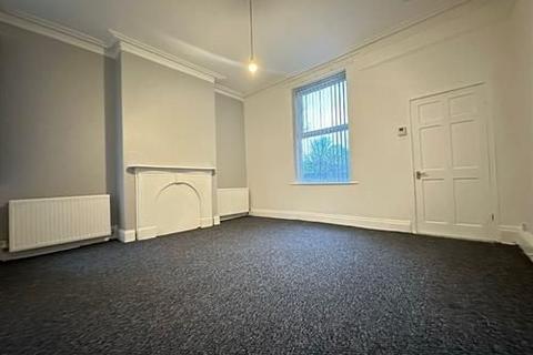 1 bedroom flat to rent, Flat 2, Worcester Drive North