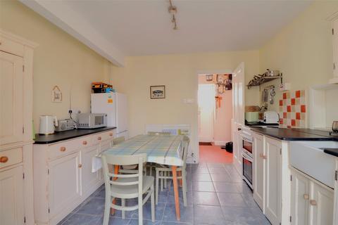 3 bedroom terraced house for sale, South Street, Braunton, Devon, EX33