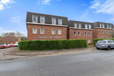 2 bedroom flat for sale, Cameron Court, St. Andrews Road, Malvern, WR14 3QQ