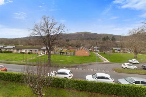 2 bedroom flat for sale, Cameron Court, St. Andrews Road, Malvern, WR14 3QQ