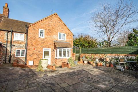 3 bedroom end of terrace house for sale, High Street, Reading RG8