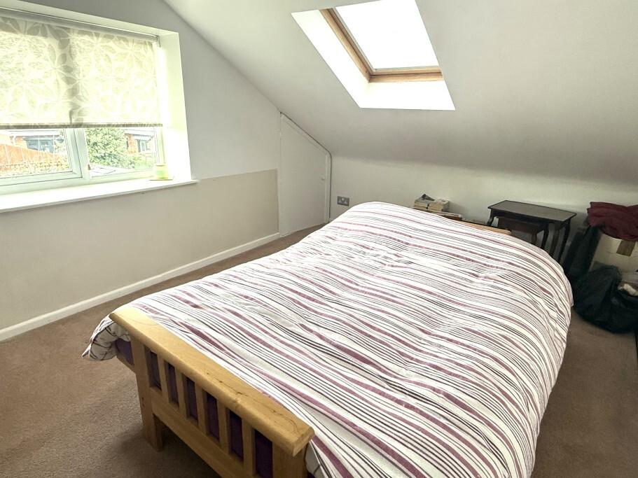 F/Floor Bed 5