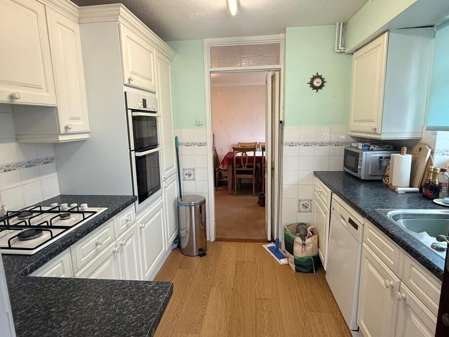 Kitchen Pic 2