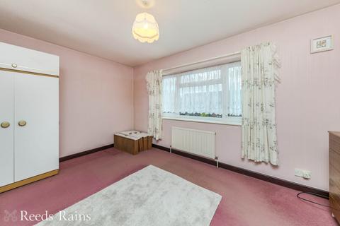 3 bedroom semi-detached house for sale, Sussex Drive, Stoke-on-Trent ST7