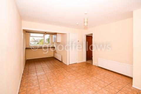 4 bedroom house to rent, Gloucester Gardens, Surrey SM1