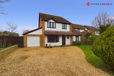 4 bedroom detached house for sale, Townsend Road, St. Ives PE27