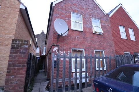 1 bedroom apartment to rent, Green Lane, Ilford IG3