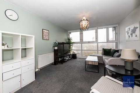 2 bedroom apartment to rent, Kennington Road, London SE11